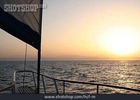 
                Sonnenuntergang, Meer, Segelschiff                   