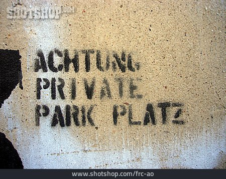
                Parkplatz, Graffiti, Schablone                   