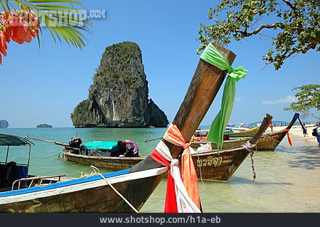 
                Thailand, Boote, Andamanenmeer                   