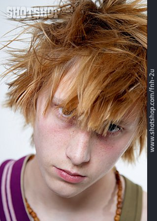
                Jugendlicher, Teenager, Rote Haare, Strubbelig                   