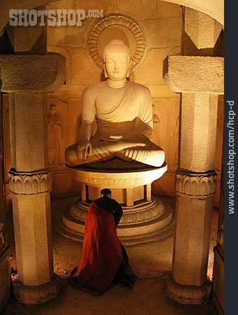 
                Beten, Buddha, Mönch                   