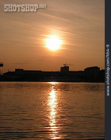 
                Sonnenuntergang, Donau, Donauinsel                   