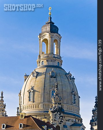 
                Kuppel, Dresden, Frauenkirche                   