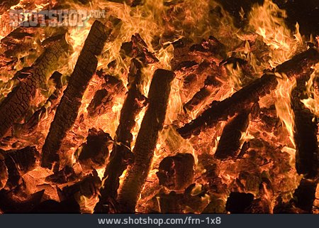 
                Flamme, Feuer, Holzfeuer                   