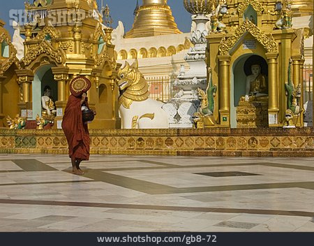 
                Myanmar, Shwedagon, Rangun                   