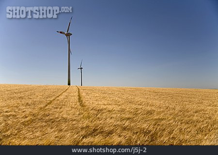 
                Windenergie, Windrad, Getreidefeld                   