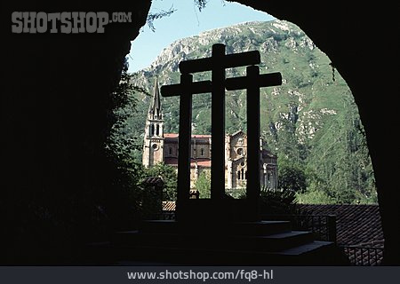 
                Kreuz, Jakobsweg, Basilica Covadonga, Covadonga                   