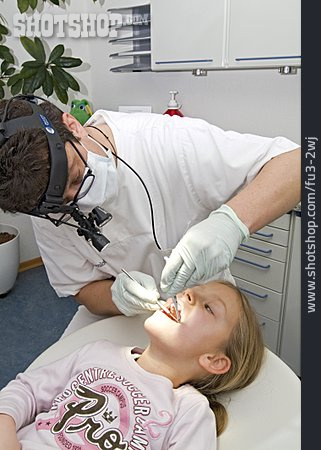 
                Zahnbehandlung, Zahnarztbesuch, Kinderzahnarzt                   