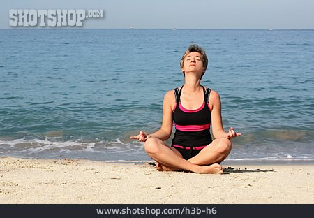 
                Meditation, Yoga, Svastikasana                   