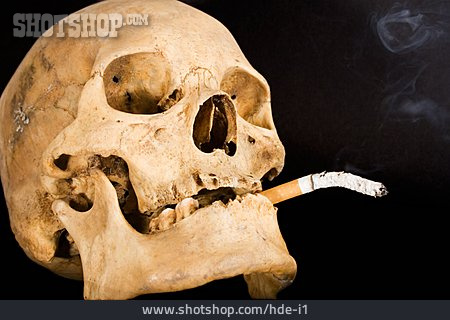 
                Sucht, Zigarette, Rauchen, Totenkopf                   