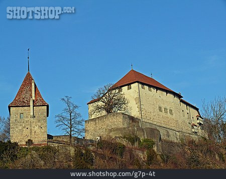 
                Burg, Schloss Laupen, Laupen                   