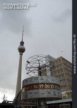 
                Berlin, Alexanderplatz, Weltzeituhr                   