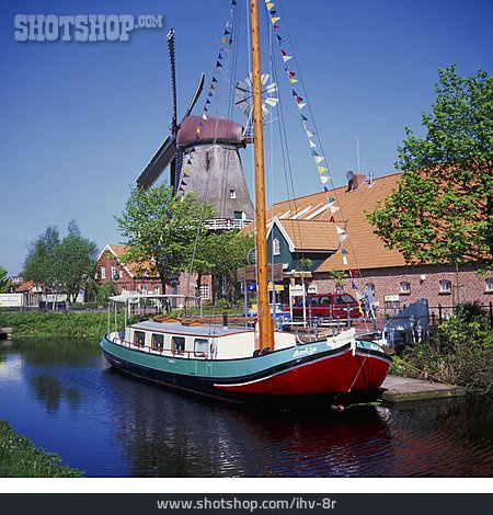 
                Windmühle, Friesland, Hausboot                   