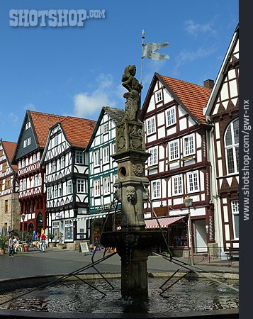 
                Altstadt, Marktbrunnen, Fritzlar                   