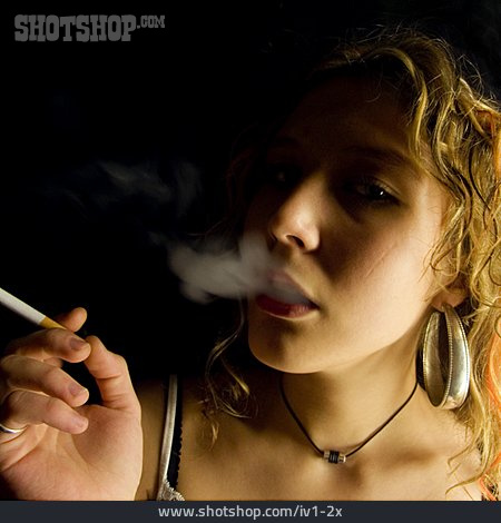 
                Teenager, Sucht, Rauchen                   