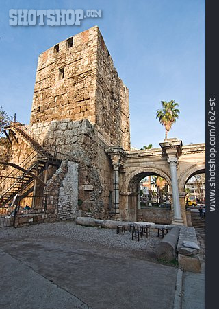 
                Stadtmauer, Türkei, Antalya, Hadrianstor                   