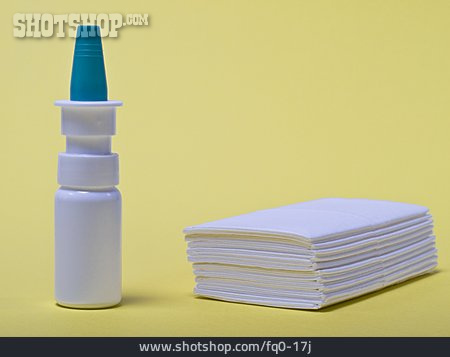 
                Erkältung, Papiertaschentuch, Nasenspray                   