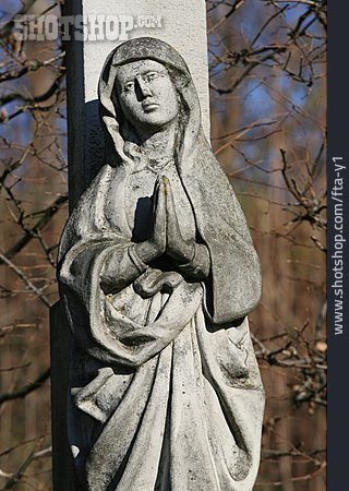 
                Christentum, Madonna, Marienfigur                   
