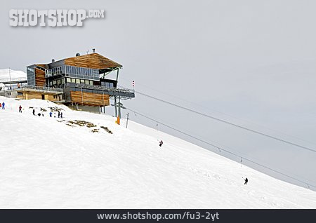 
                Wintersport, Skilift, Bergstation, Fellhorn                   