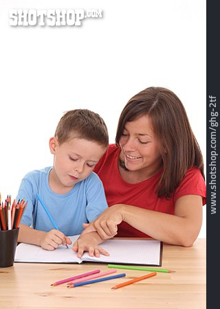 
                Mutter, Schreiben, Lernen, Sohn                   