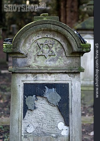 
                Grabstein, Jüdischer Friedhof                   