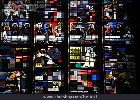 
                Kirchenfenster, Bleiglasfenster                   