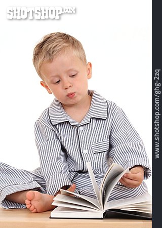 
                Junge, Kind, Lesen                   
