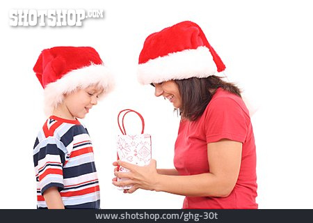 
                Weihnachten, Bescherung, Weihnachtsgeschenk                   