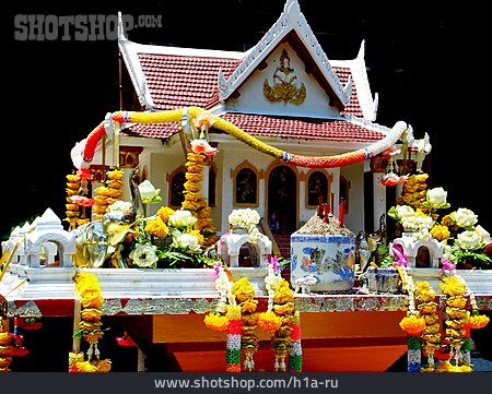 
                Geisterhaus, San Phra Phum, Schutzgeister                   