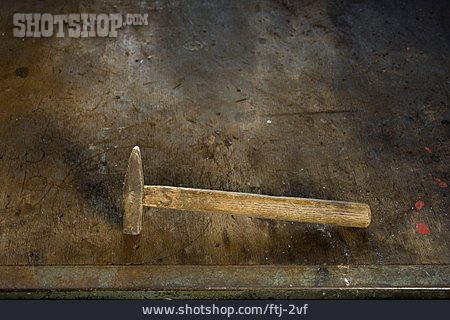 
                Schlosserhammer                   