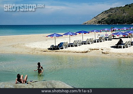 
                Thailand, Sonnenbaden, Strandurlaub                   