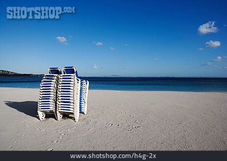 
                Strand, Liegestuhl, Nebensaison                   