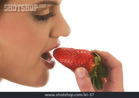 
                Frau, Sinnlich, Abbeißen, Erdbeere                   