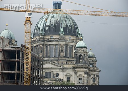 
                Berlin, Berliner Dom, Palast Der Republik                   