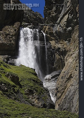
                Wasserfall, Aostatal                   