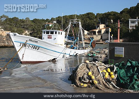 
                Hafen, Fischerboot, Cala Figuera                   