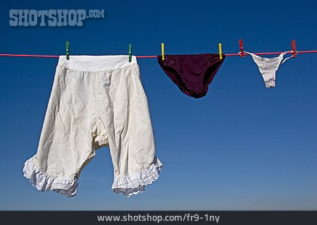 
                Wäscheleine, Wäsche, Unterhose                   