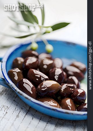 
                Oliven, Schwarze Oliven, Mediterrane Küche                   