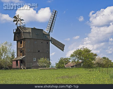 
                Windmühle, Paltrockwindmühle, Bockwindmühle                   