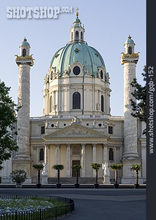 
                Karlskirche, Wien, Kuppel                   