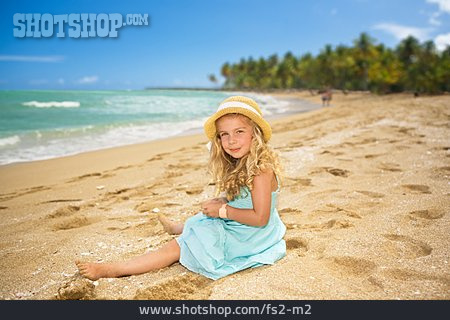 
                Mädchen, Strand, Sitzen                   