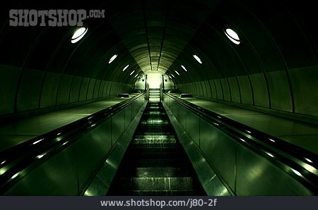 
                Rolltreppe, Untergrund                   