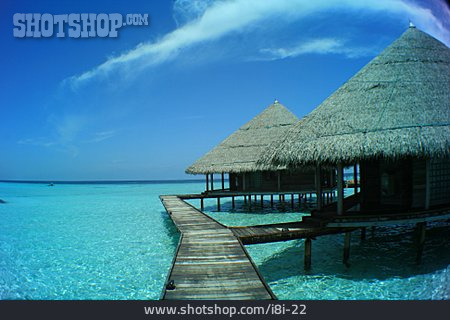 
                Malediven, Wasserbungalow, Rannalhi                   