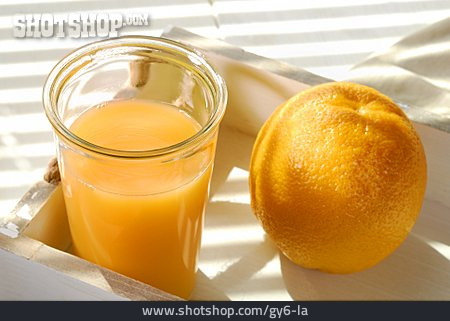 
                Fruchtsaft, Orangensaft, Saftglas                   