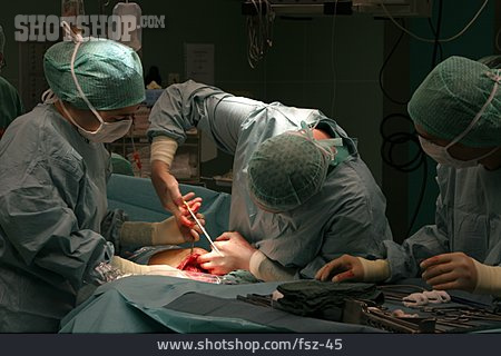 
                Chirurg, Operation, Chirurgie                   