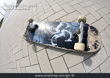 
                Abgenutzt, Skateboard                   
