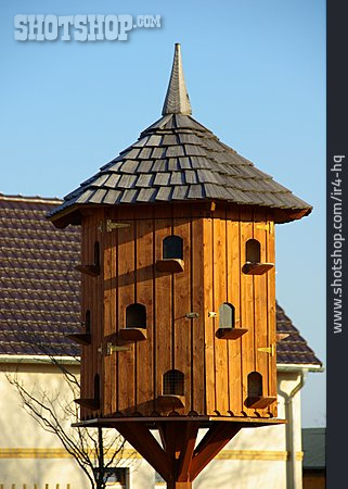 
                Vogelhaus, Taubenhaus, Taubenschlag                   