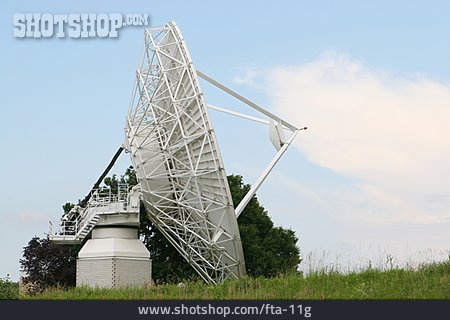 
                Satellit, Radioteleskop, Parabolspiegel                   