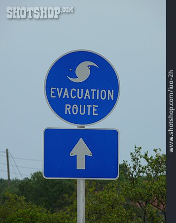 
                Rettungsweg, Evacuation Route, Sturmschutz                   