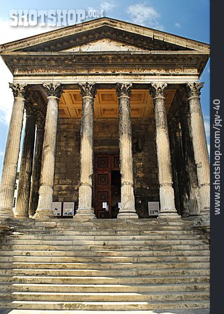 
                Tempel, Portal, Nîmes, Maison Carrée                   